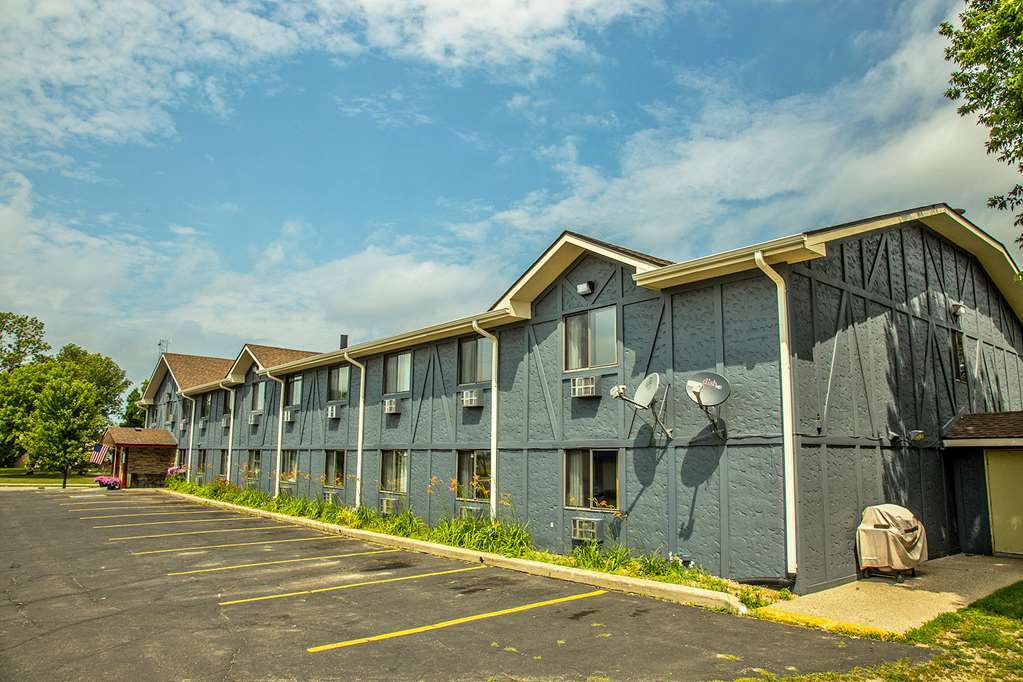 Americas Best Value Inn & Suites Detroit Lakes Eksteriør billede