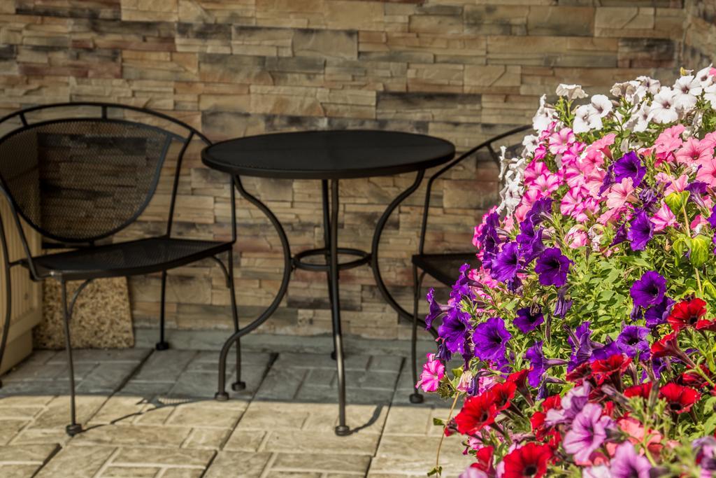 Americas Best Value Inn & Suites Detroit Lakes Eksteriør billede