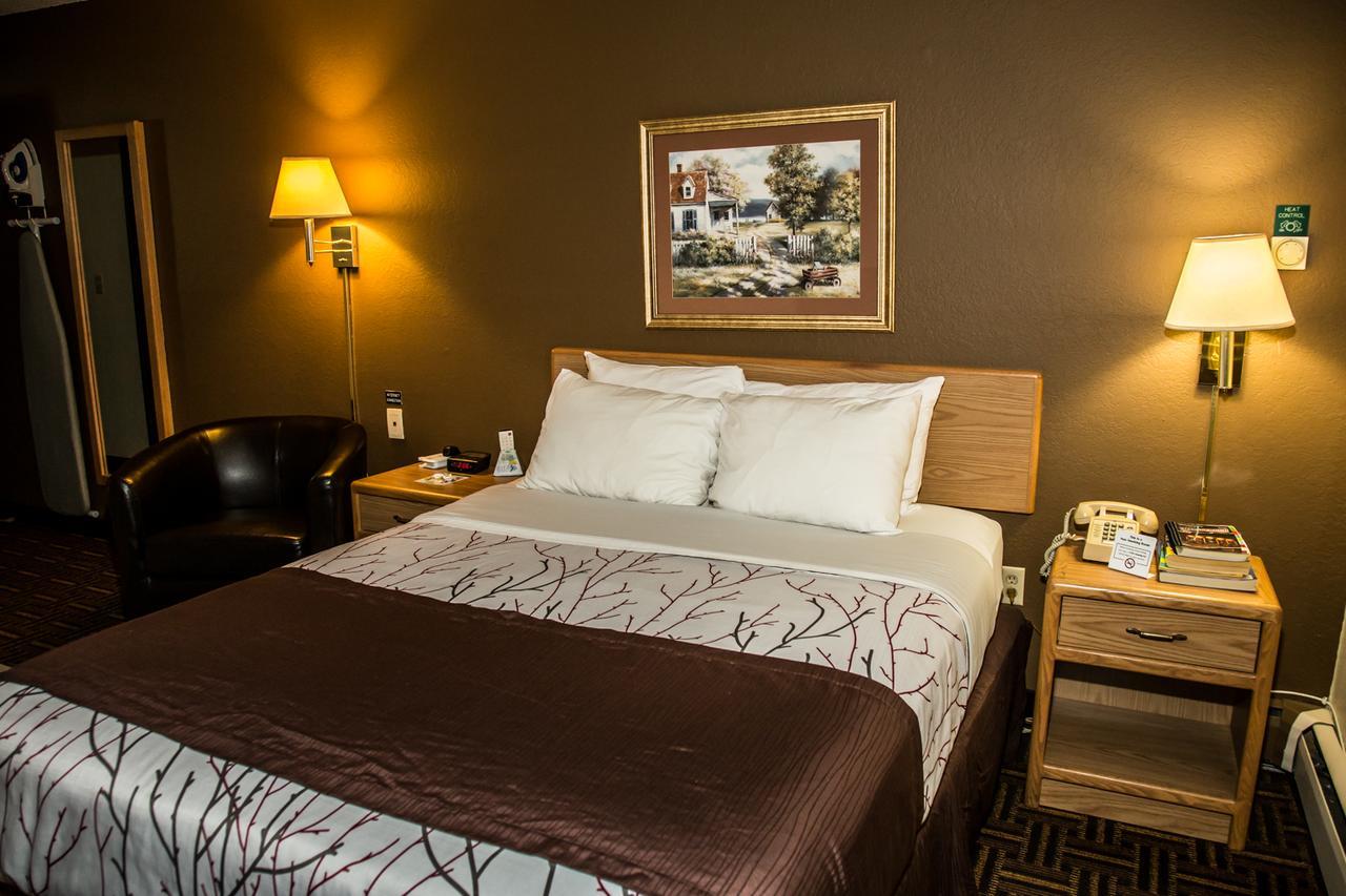Americas Best Value Inn & Suites Detroit Lakes Eksteriør billede