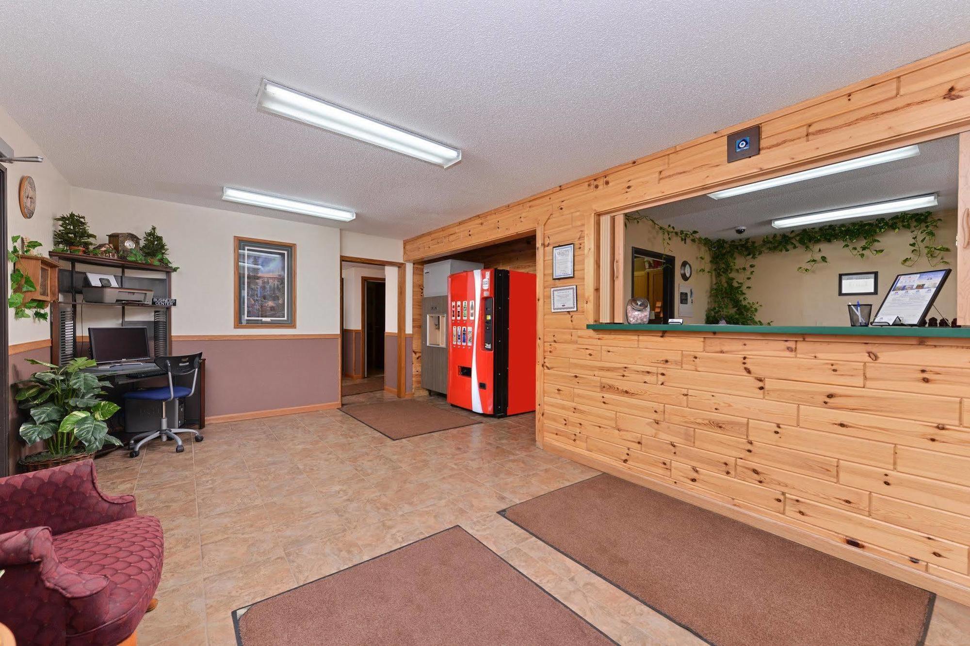 Americas Best Value Inn & Suites Detroit Lakes Eksteriør billede