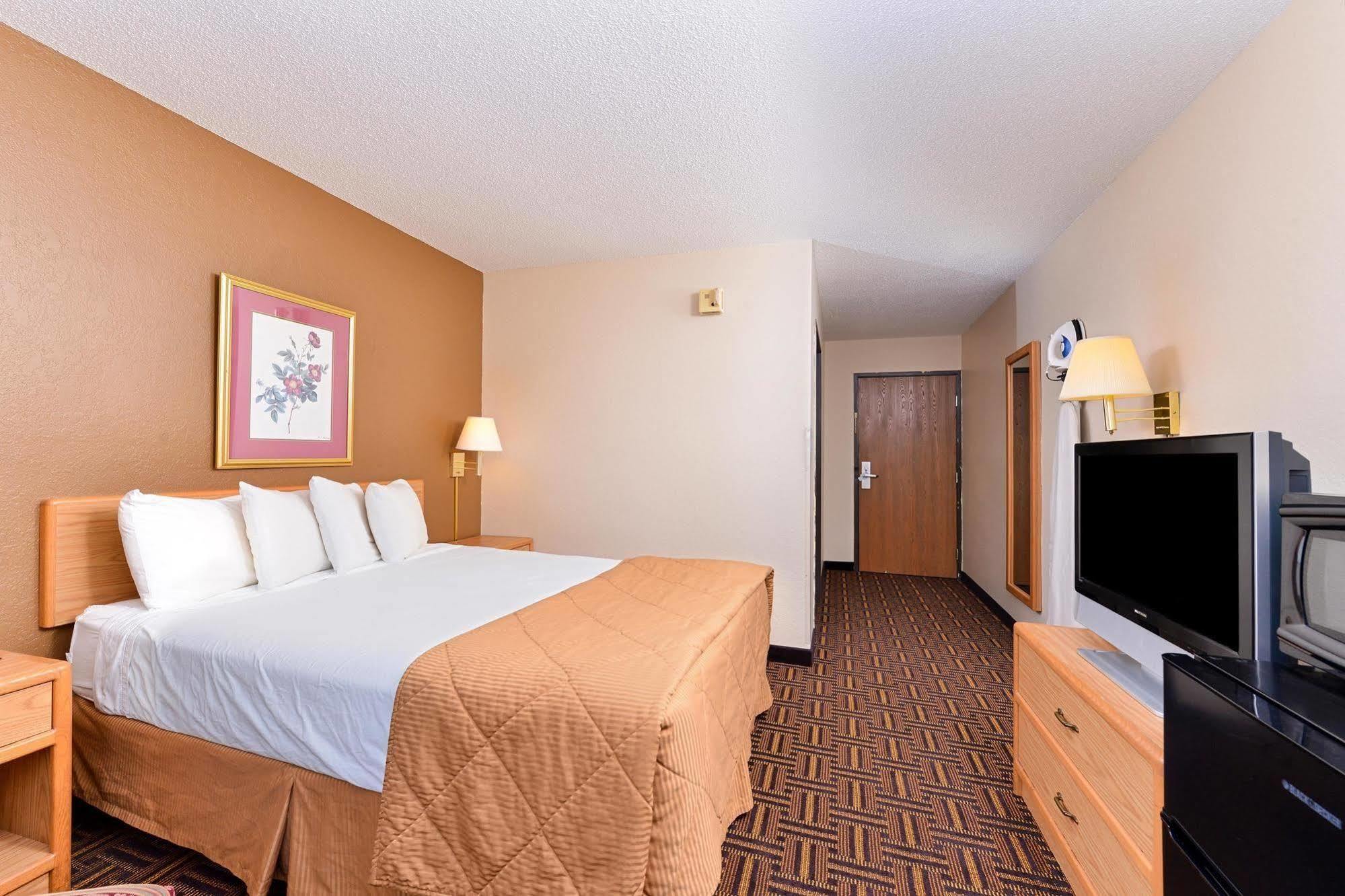 Americas Best Value Inn & Suites Detroit Lakes Eksteriør billede
